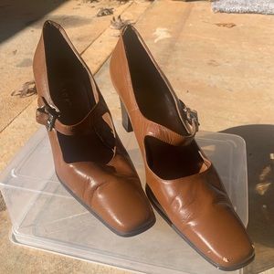 PARADE brown leather heels